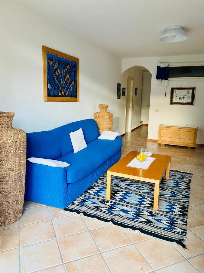 Villa La Casa Blu San Pantaleo Exterior foto