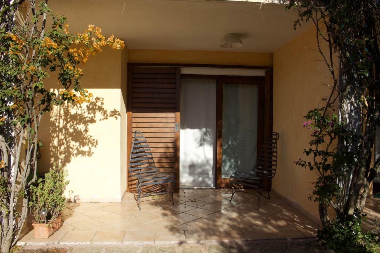 Villa La Casa Blu San Pantaleo Exterior foto